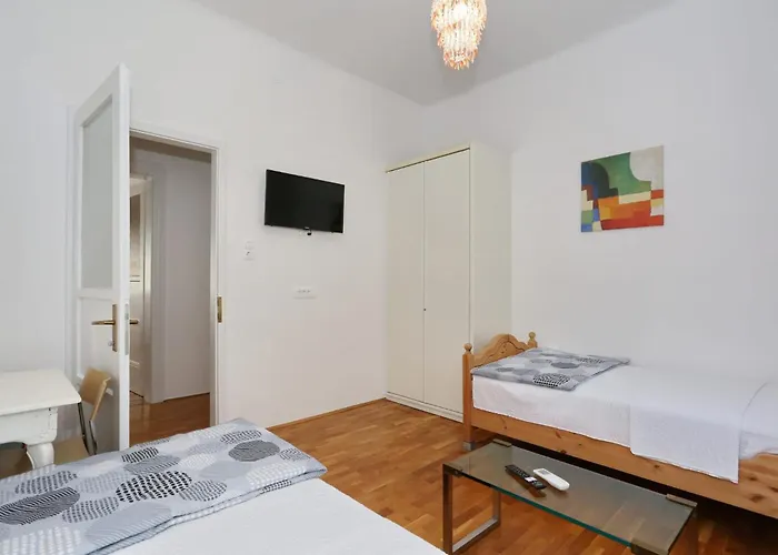 Апартаменти Ljubica Задар